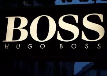 Hugo Boss: Πάνω από το 1 δισ. ευρώ τα έσοδα – Tα κέρδη ξεπέρασαν τις εκτιμήσεις
