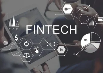 Βρετανία: Δημιουργεί fintech fund £1 δισ. για να ανταγωνιστεί τη Silicon Valley