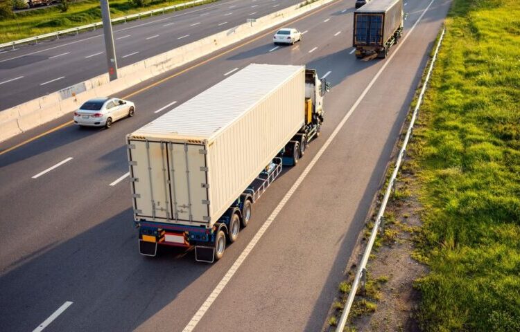 Δορυφορική παρακολούθηση των φορτηγών με GPS κατά του λαθρεμπορίου