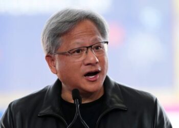 Nvidia: Τα 46 δισ. δολάρια άγγιξε η περιουσία του Jensen Huang