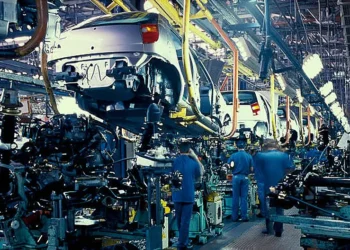 Toyota: Τεράστια βλάβη «παρέλυσε» 12 εργοστάσια στην Ιαπωνία