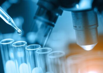 Επενδύσεις 1,2 δισ. από φαρμακοβιομηχανίες εντός τετραετίας