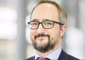 Ο ξάδερφος του Άλκη Δαυίδ, Χρ. Λεβέντης, πήρε με 13,1 εκατ. τη βίλα στις Σπέτσες (pics)