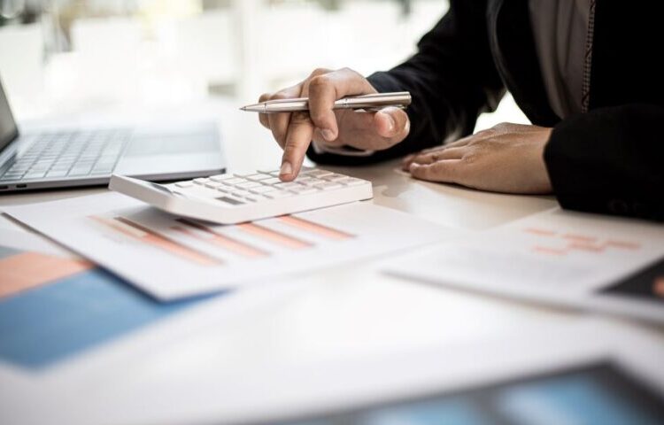 Ανατιμήσεις δρομολογεί μία στις πέντε μικρομεσαίες επιχειρήσεις