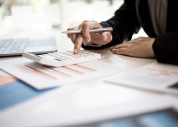 Αποδόσεις κοντά στο 4% για φυσικά πρόσωπα μέσω εντόκων γραμματίων