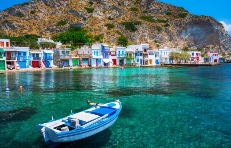 Τουρισμός: Έφτασαν τα 10 δισ. ευρώ οι ταξιδιωτικές εισπράξεις στο 7μηνο