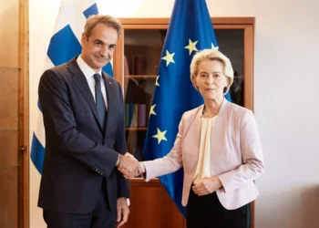 Φον ντερ Λάιεν σε Μητσοτάκη: Βοήθεια 2,2 δισ. ευρώ στη Θεσσαλία από την ΕΕ