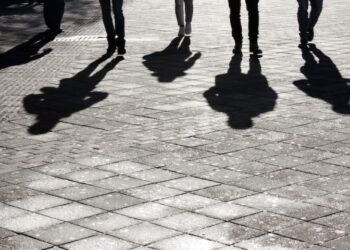 Ανεργία: Στο 11,2% το β’ τρίμηνο – Αυξήθηκαν οι κενές θέσεις εργασίας