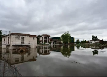 Κακοκαιρία Daniel: Σβήστηκε από τον χάρτη η Θεσσαλία – Συναγερμός για τη Λάρισα – Φοβούνται για τις Εργατικές Κατοικίες