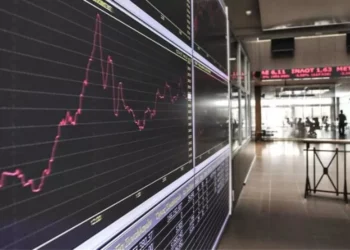 Βαρύ «πλήγμα» άνω του 2% στο Χρηματιστήριο Αθηνών – Βουτιά 14% για τις τράπεζες μέσα στον Σεπτέμβριο