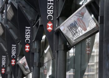 HSBC: Επιπλέον πρόγραμμα επαναγοράς μετοχών 3 δισ. δολαρίων