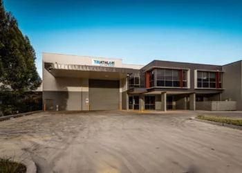 Sunlight Group: Εξαγορά του υπόλοιπου 49% του κοινού μετοχικού κεφαλαίου της Triathlon Battery Solutions Pty