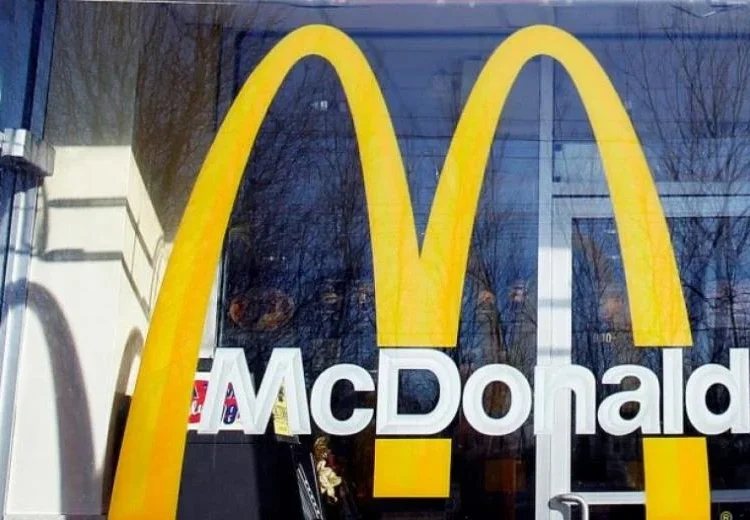 Premier Capital Ελλάς: Ανάπτυξη 37,5% και ρεκόρ κερδών στο 6μηνο για τα McDonald’s