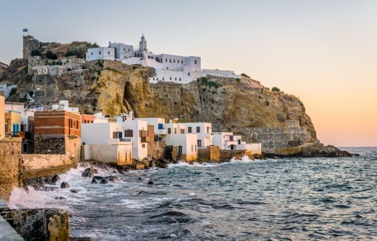 ΤτΕ: Τουριστικά έσοδα 14,6 δισ. ευρώ στο 8μηνο – Πάνω από τα επίπεδα του 2019