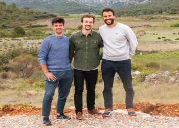 Η Inicio εξασφαλίζει χρηματοδότηση ύψους 1,5 εκατ. ευρώ για τον εντοπισμό γης για την ανάπτυξη ηλιακής ενέργειας