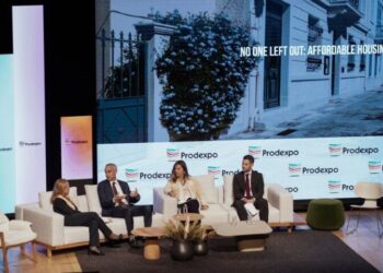 Ζαχαράκη: Συνολικά 2,2 δισ. για την αντιμετώπιση του στεγαστικού προβλήματος