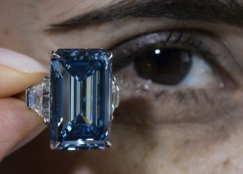 Πάνω από 360 δισ. ευρώ οι παγκόσμιες πωλήσεις ειδών πολυτελείας το 2023