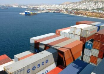 Με μειωμένα κέρδη 83% η Cosco Shipping