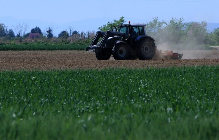 Κομισιόν: Στήριξη 43,1 εκατ. στους Έλληνες αγρότες για φυσικές καταστροφές