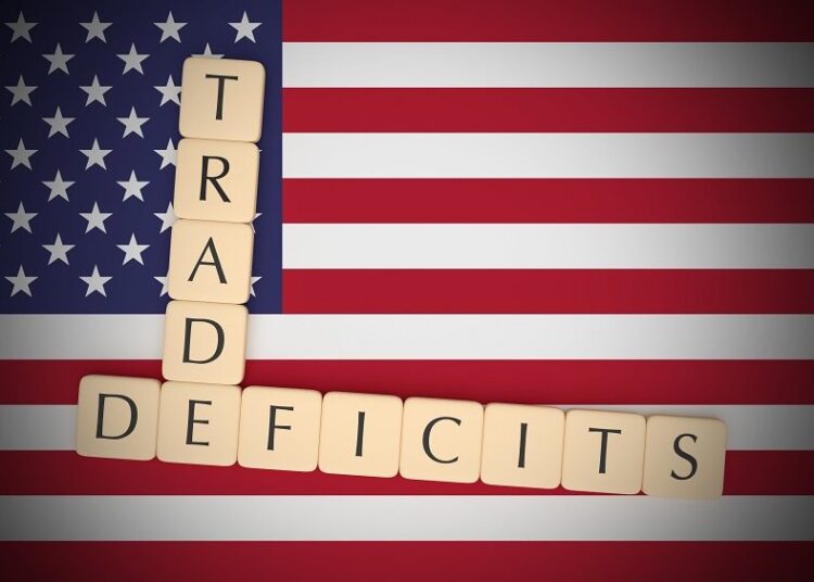 ΗΠΑ: Αυξήθηκε κατά 5% το εμπορικό έλλειμμα με τις εισαγωγές να ανακάμπτουν