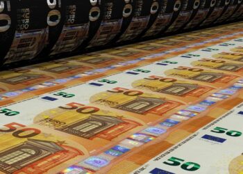 La Repubblica: «Ύποπτες» αναλήψεις 4 εκατ. ευρώ από την πρεσβεία της Ρωσίας στη Ρώμη