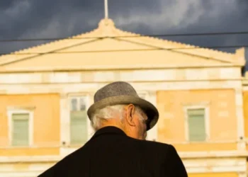 Αναδρομικά: Τι θα γίνει με το 1,5 δισ. ευρώ, που διεκδικούν 350.000 συνταξιούχοι