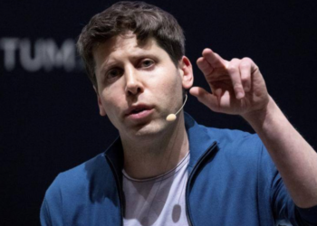 Στην Microsoft ο Άλτμαν μετά την απόλυσή του από την OpenAI – Αναλαμβάνει το τμήμα Τεχνητής Νοημοσύνης