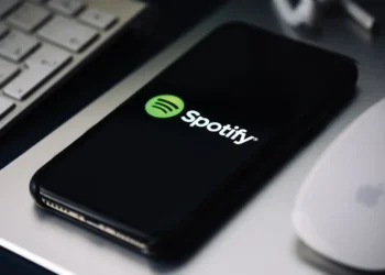 Νέο κύμα απολύσεων στο Spotify – «Φεύγει» το 17% των εργαζομένων