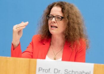 ΕΚΤ: Η μεταστροφή της Schnabel και τα νέα στοιχήματα για μειώσεις επιτοκίων