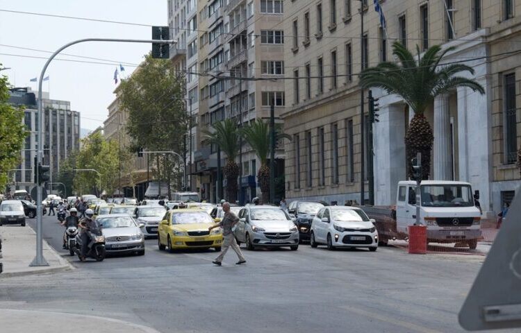 ΙΟΒΕ: Μικρή πτώση του δείκτη οικονομικού κλίματος τον Νοέμβριο