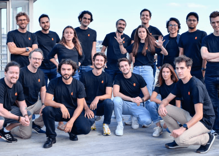 Η Mistral AI φέρεται να είναι κοντά στο κλείσιμο συμφωνίας ύψους 450 εκατ. ευρώ σε αποτίμηση 2 δισεκατομμυρίων δολαρίων